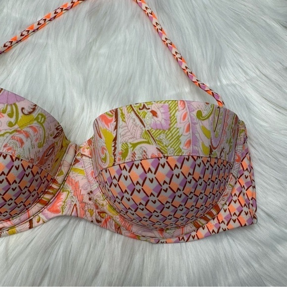 Victoria’s Secret Bandeau Bikini Top 34C - Picture 3 of 8